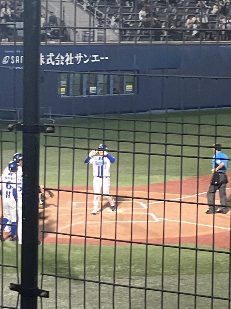 aogane2000bb's tweet photo. ブニキお前すげぇな
#小田康一郎 https://t.co/jHQSn1iL3j