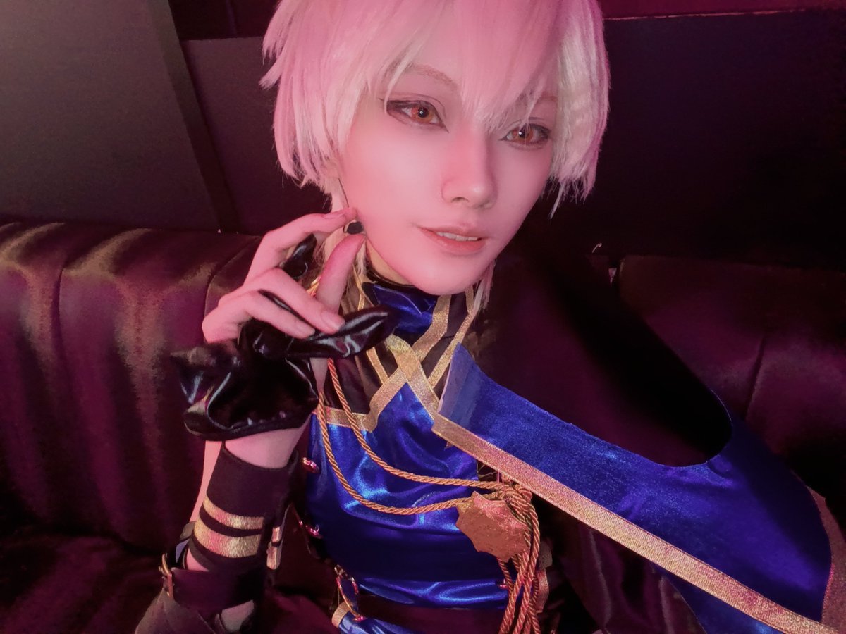 Couma_Hayate's tweet photo. 本日！朔空で参加しました!!
無事衣装できて良かった😭頑張ったよ😭😭😭
アルケミでバチバチにかっこいいのや満足いく物が沢山撮影できたし上に、どこを見てもｱｲﾁｭｳくんがいる空間が幸せでした🥰🥰🥰

#世界をハグchu併せ_0809 https://t.co/L41esFJrV2