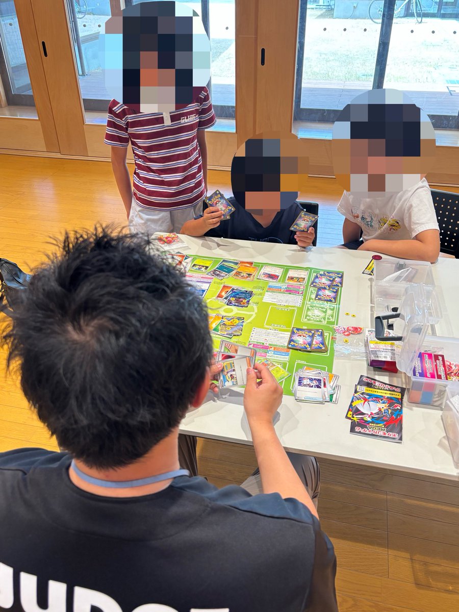 mypokeka's tweet photo. 本日は舞ポケカ初の体験会にご参加いただきありがとうございました✨

地域の親子の皆様にポケモンカードを楽しんでいただくことができ、とても嬉しく思います😊

次回は2026年度冬の開催を予定しております！

また皆様と一緒にポケモンカードを楽しめることを楽しみにしています👏 https://t.co/MnrsI41aff