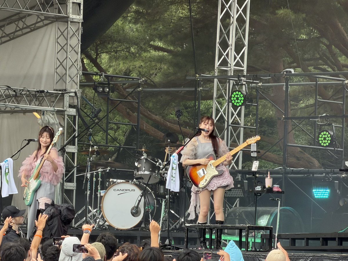 Kiddy7963's tweet photo. 初手フジヤマディスコ激熱‼︎
撮可のmilk boyまでもう全部最高🙏
すぅさんのファンサまでバッチリ📷
#サイサイ
#LuckeyFes https://t.co/U8QUQqkA8p