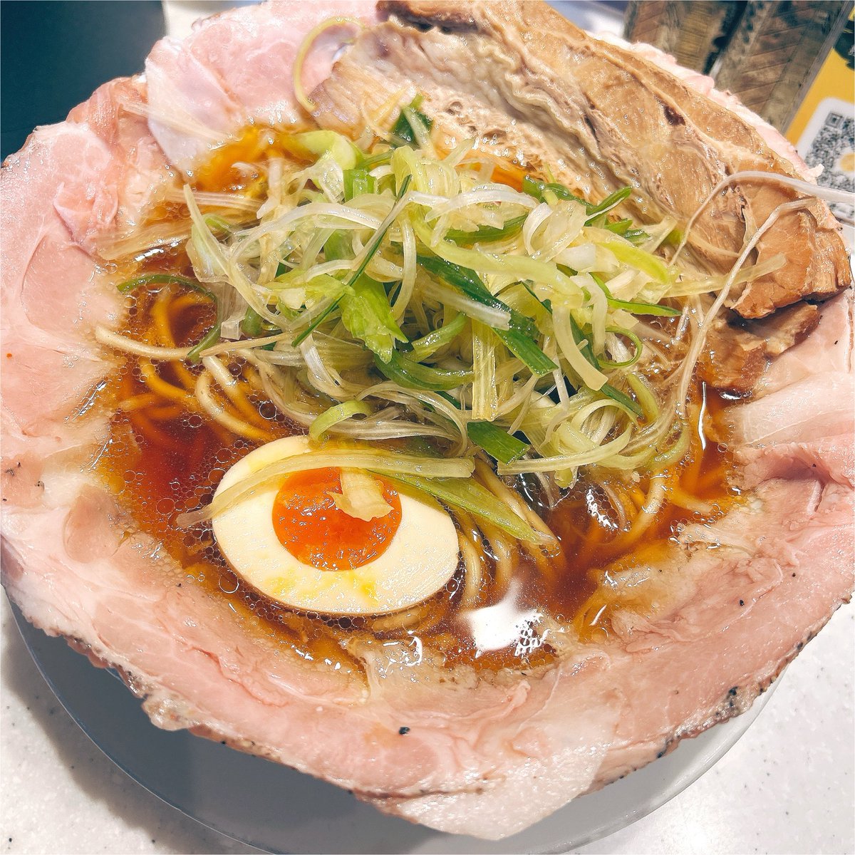 miz1107's tweet photo. 誕生日ケーキ食べれました🎂！！！！！
ほんっっっっっとに数年ぶりに自分の誕生日に推し現場(しかもマチソワハシゴ)できて幸せだったー！！！
私の好きな人たちって天才やねん( ⩌⩊⩌)✧ https://t.co/UBvFjQswEH