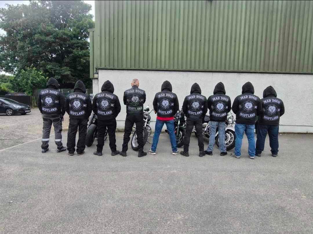 ScotlightNews's tweet photo. A man has appeared in court charged with attempted murder following an attack on a group of #bikers.
Fraser Gunn is alleged to have tried to kill #MadDogsMotorcycleClub members last month.
A car was driven towards the riders in #Bishopton, #Renfrewshire
#MadDogs
#MadDogsMC
#biker https://t.co/aBRjkfuZlT