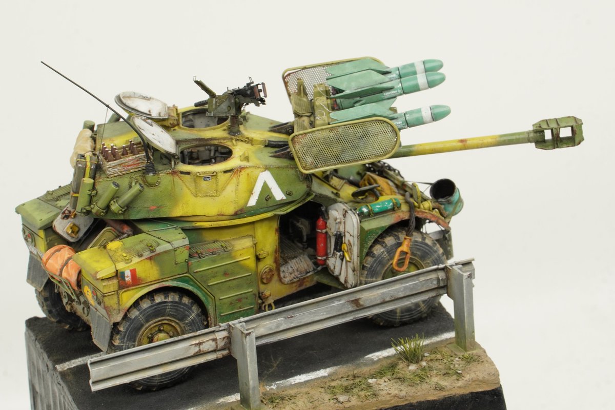 VLily8's tweet photo. 1/35 AML90 with SS11 https://t.co/6Ww9OSjohZ