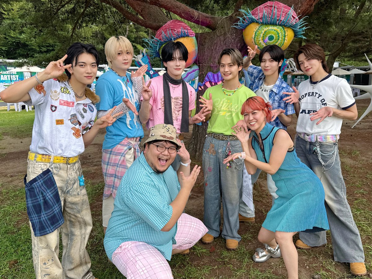 official_DXTEEN's tweet photo. [📸]#LuckyFes’26にて

#Penthouse #大島真帆 さん #大原拓真 さんと！
ありがとうございました☺︎

🔗https://t.co/2zNykd4Oe7

@Penthouse_band @Maho_0113 @POPdebu
@luckyfm_fes
#DXTEEN #DXTN https://t.co/MEF3umli8j