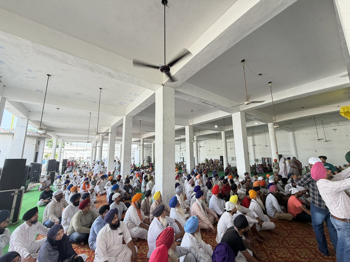 TarsemSofficial's tweet photo. ਸ਼ਹੀਦੀ ਜੋੜ ਮੇਲਾ-ਅਮਰ ਸ਼ਹੀਦ ਸਰਦਾਰ ਭਗਤ ਸਿੰਘ ਢਢੋਗਲ ਜੀ ਦੀ 88ਵੀਂ ਬਰਸੀ ਮੌਕੇ ਪਿੰਡ ਢਢੋਗਲ ||
.
#akalidalwarispunjab #youthadwpd #bhaiamritpalsinghji #mpamritpalsingh #cmamritpalsingh https://t.co/ge0HMQrjkm