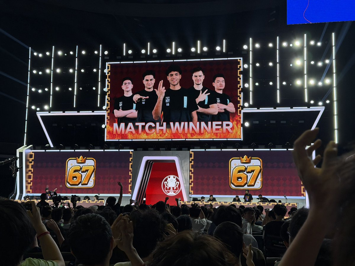 BrianLiu2002's tweet photo. HK🇭🇰&amp;Shenzhen
watched the master Tie cup grand finals. https://t.co/fVCU4lI8AM