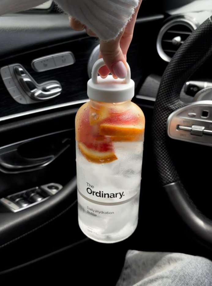 vlailuds's tweet photo. GAK NYANGKA THE ORDINARY NGELUARIN BOTTLE SEGEMES INI 😭 https://t.co/02aGHGc8nt