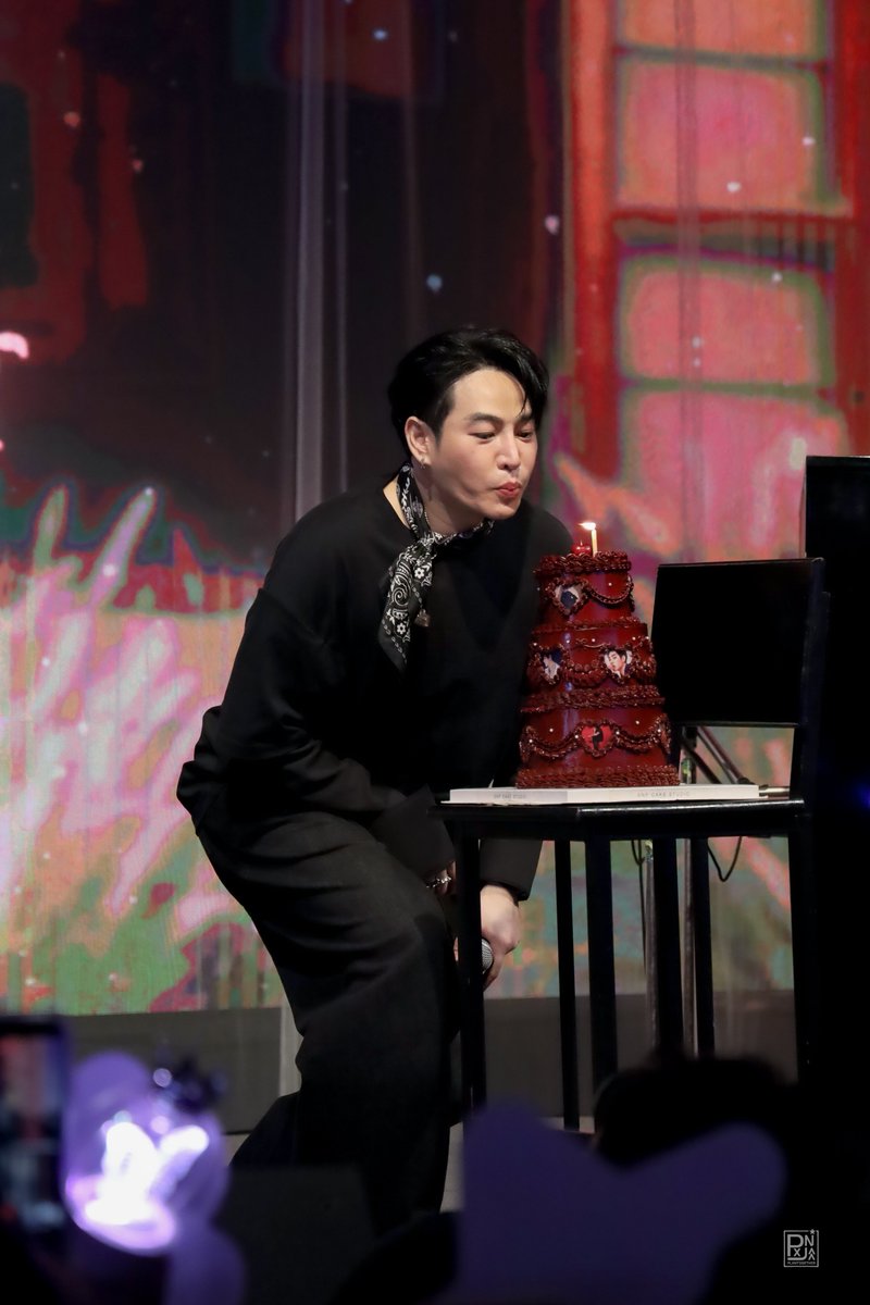 PLXNTogether's tweet photo. Happy birth day na ka ✨️💖💖💖

@peckpalit 

#Peck_IGYFanmeet
#PeckPaLitChoke #เป๊กผลิตโชค
#PLxNTogetherPT https://t.co/2IRWIQePbz
