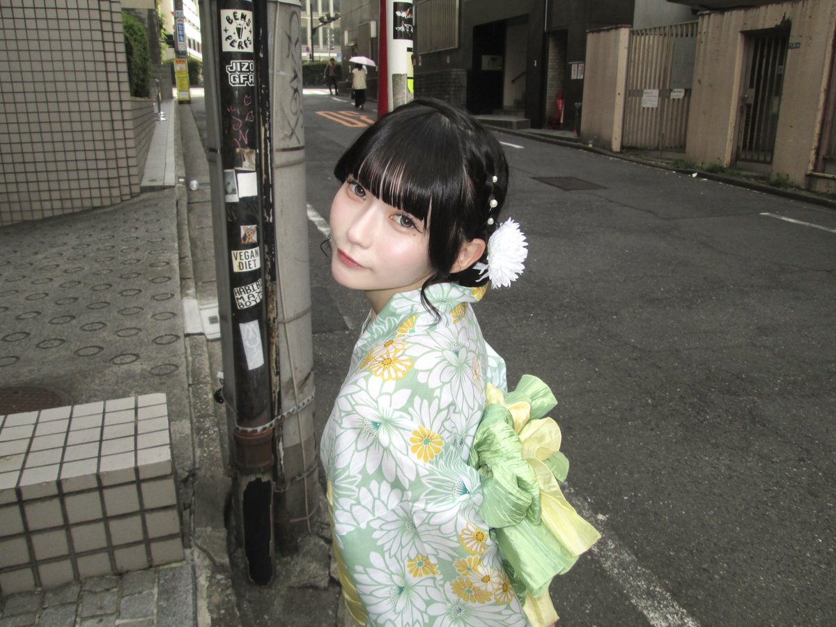 myojou_shino's tweet photo. ずっと忘れないでって、君を見つめるんだ。 https://t.co/2lB5MrRLTX