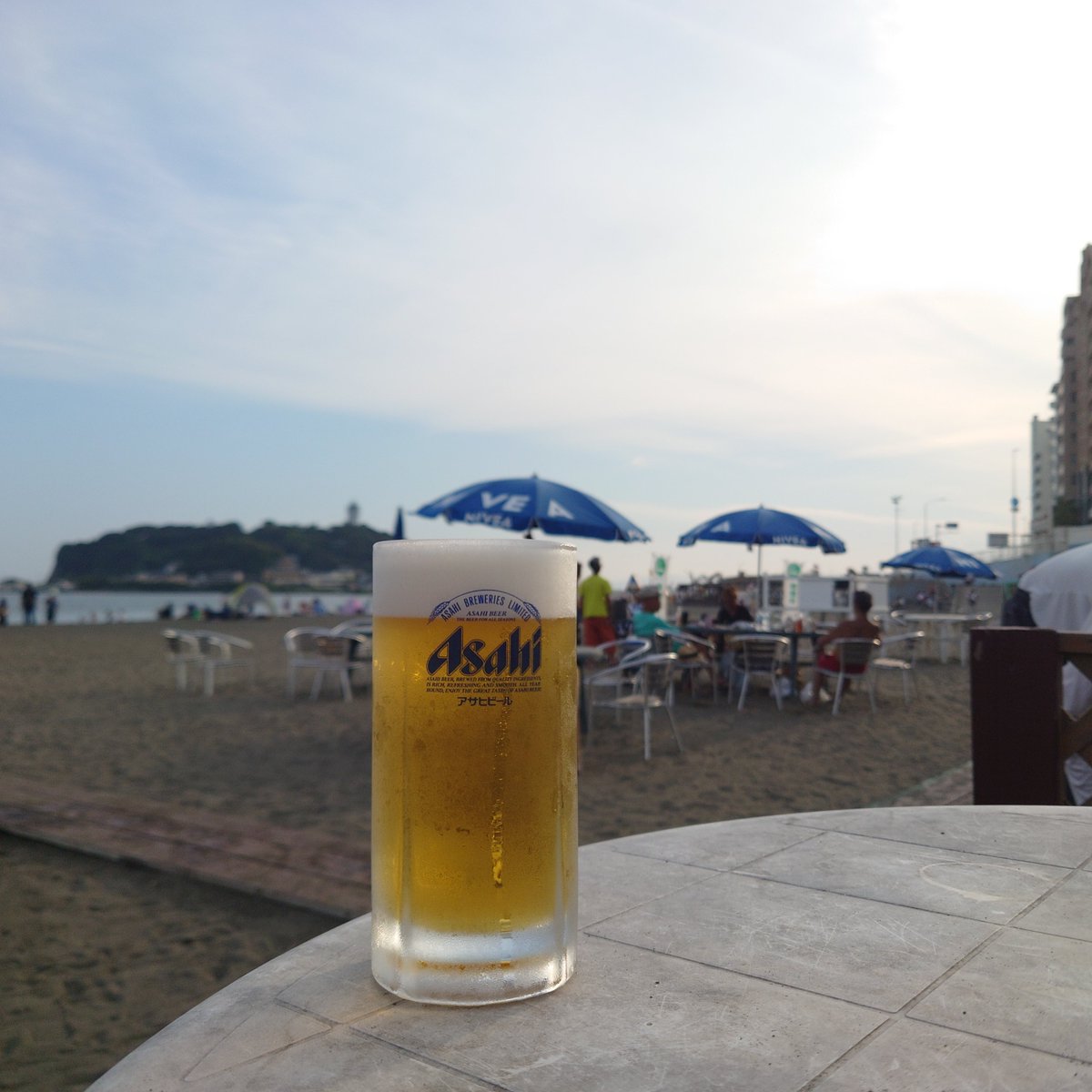 hito0418's tweet photo. 海に来ました
いただきます https://t.co/KYRfvF5raB