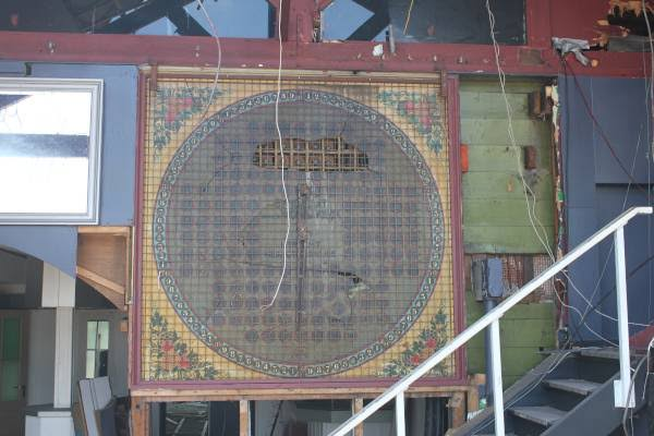 MEKloppenburg's tweet photo. Historische Maaslandse #veilingklok is gered van de sloop! Hij komt naar #Museum de #Schilpen. Er is nog veel restauratiewerk nodig om hem toonbaar en bruikbaar te maken. Doneren? Ga naar https://t.co/YklEIaDD0U en help het ook financieel mogelijk te maken. https://t.co/3sNfyNDpHE