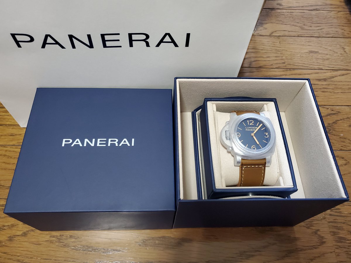 hiro_URJ202's tweet photo. 予定より凄く速いのですがPAM01732引き取って来ました🤭
#pam01732
#panerai https://t.co/CdLw1Q7bq7