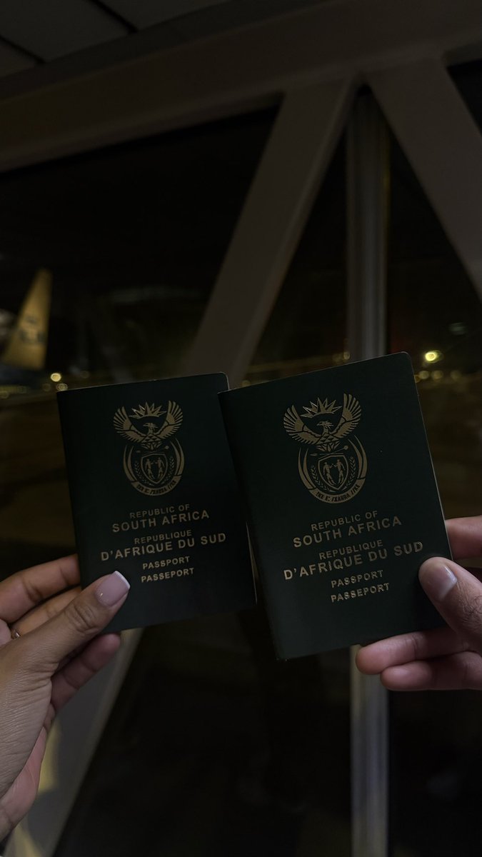 __Gugulethu's tweet photo. For the lady? Perhaps a vacation ✈️🥺 https://t.co/82MQdVfS7W