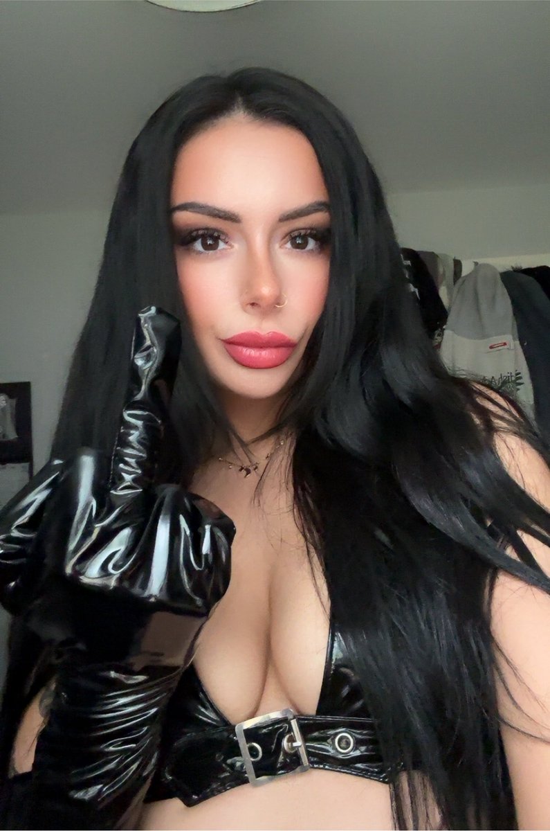 SpoilAye's tweet photo. Good morning, findom addicts 😛 https://t.co/DB5OBBYJMP