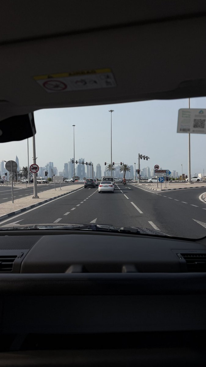 g1l___'s tweet photo. ليتني لك . . جار يا سمح المحيا والقبال
ياوجودي تسكن الدوحه وأنا المملكه 🇸🇦🇶🇦 https://t.co/Ippryo2Lpv