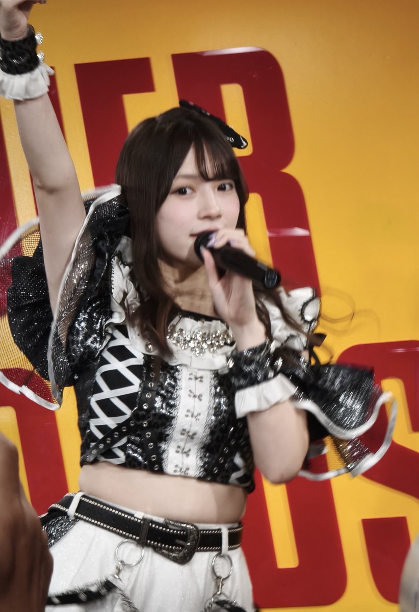 kokishitan's tweet photo. アイドルとしてだけではなく人間としてのオーラが異常で太陽系の太陽のような人に一年ぶりに会ってきたよ😄このレベルの人に会える事ってないからとても貴重。こういう人ってどうやってもうまくいくんだと思う。ご両親もすごく良い人なんだと思う。愛情に満ち溢れてる。
#吉澤悠華 #マジパン https://t.co/Y2deC4n7LM