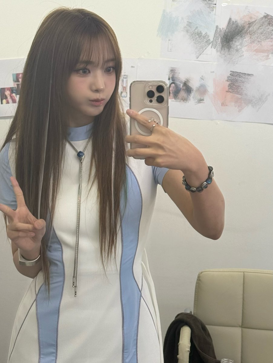 mysiyominluv's tweet photo. 260809 #QWER #시연  인스타 게시물

🚀
#이시연 #SIYEON #시요밍 #しよみん https://t.co/7AjFkSDBg8