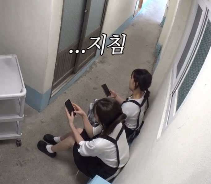 puru_dd's tweet photo. 알바들 화이팅 https://t.co/XTtq6uC9wm
