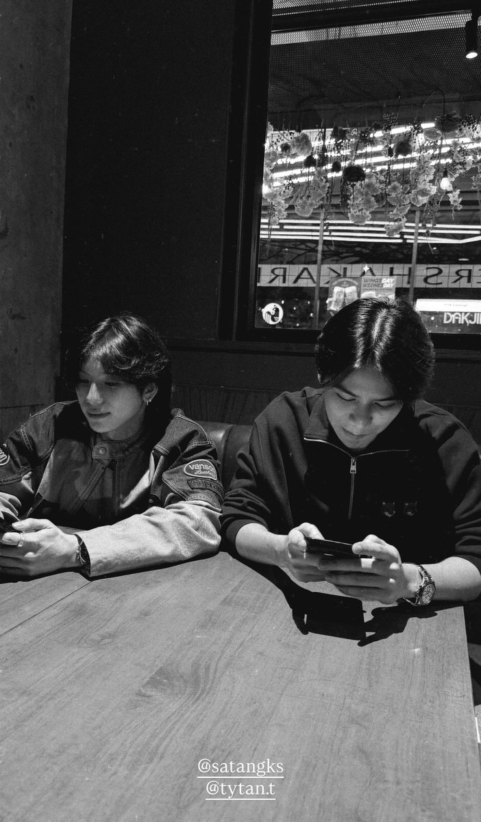 SatangFamily's tweet photo. 📸 [IGs update] : fforce_

ㅡ

ดูคอนเสร็จ ไปอีสอีสต่อนี่นาาา ✨

#satangks 
#กระปุกของสตางค์ https://t.co/BnoVDKtGeM
