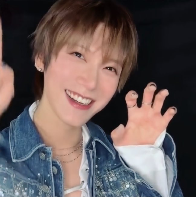 honeytenl's tweet photo. น่ารักมากกก 🫵🏻🐱💖
#TENatSummerSBSGYDJ2026 https://t.co/uKj15NXGqM