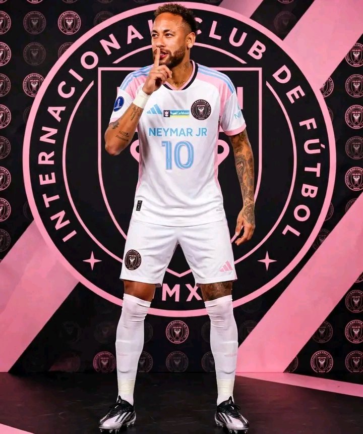 SomzySamuel's tweet photo. 💣☎️‼️𝕃𝔸𝕋𝔼𝕊𝕋: Neymar Jr. could join Inter Miami in January 2027. The American club, which already has Lionel Messi, Casemiro and Luis Suárez, appears to be the most likely destination for Ney to finish his football career. @felipeneto https://t.co/3q6nX4BDEe