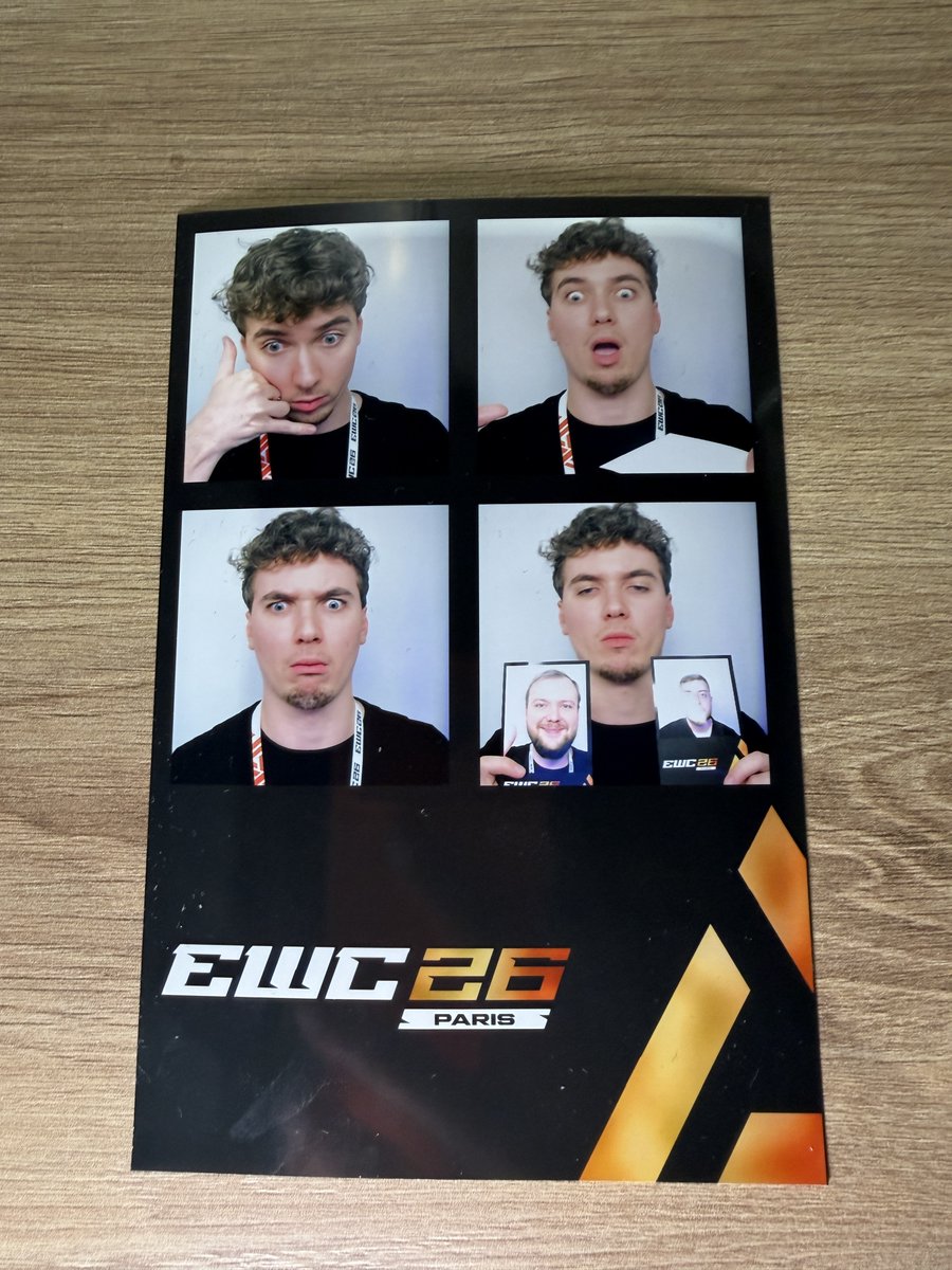 virtuspro's tweet photo. How do you like our passport photos? 😉 

#R6 #EWC26 #GOGOVP https://t.co/9H9Lvm5qcp