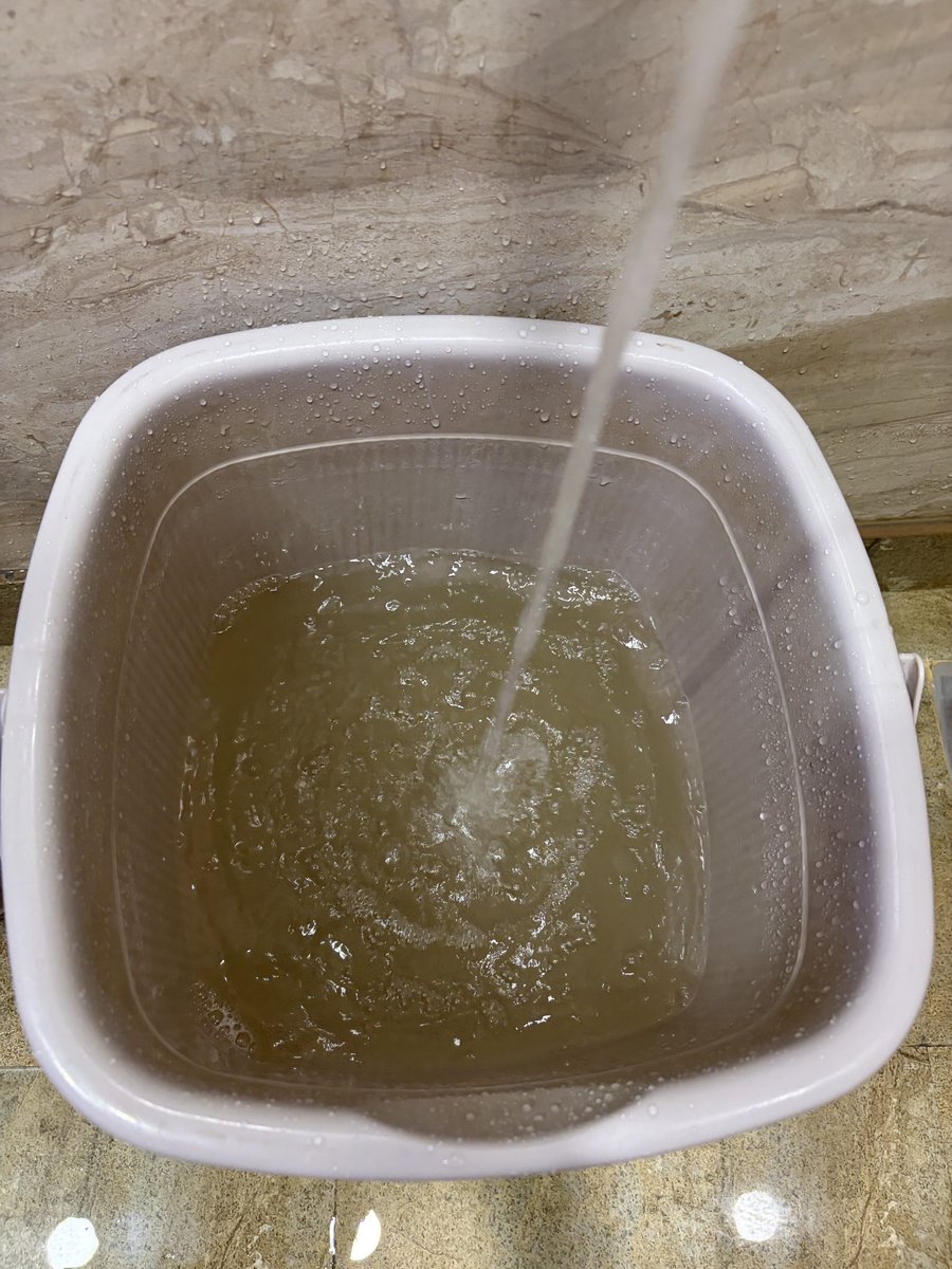 VRS_FA's tweet photo. @NayabSainiBJP @BJP4Haryana 
Respected CM, 
Please look at the drinking water quality in Bahadurgarh, Dayanand Nagar

From last many days we are getting this kind of drinking supply water

Please help us 🙏🏻 https://t.co/KjEmjhlObK
