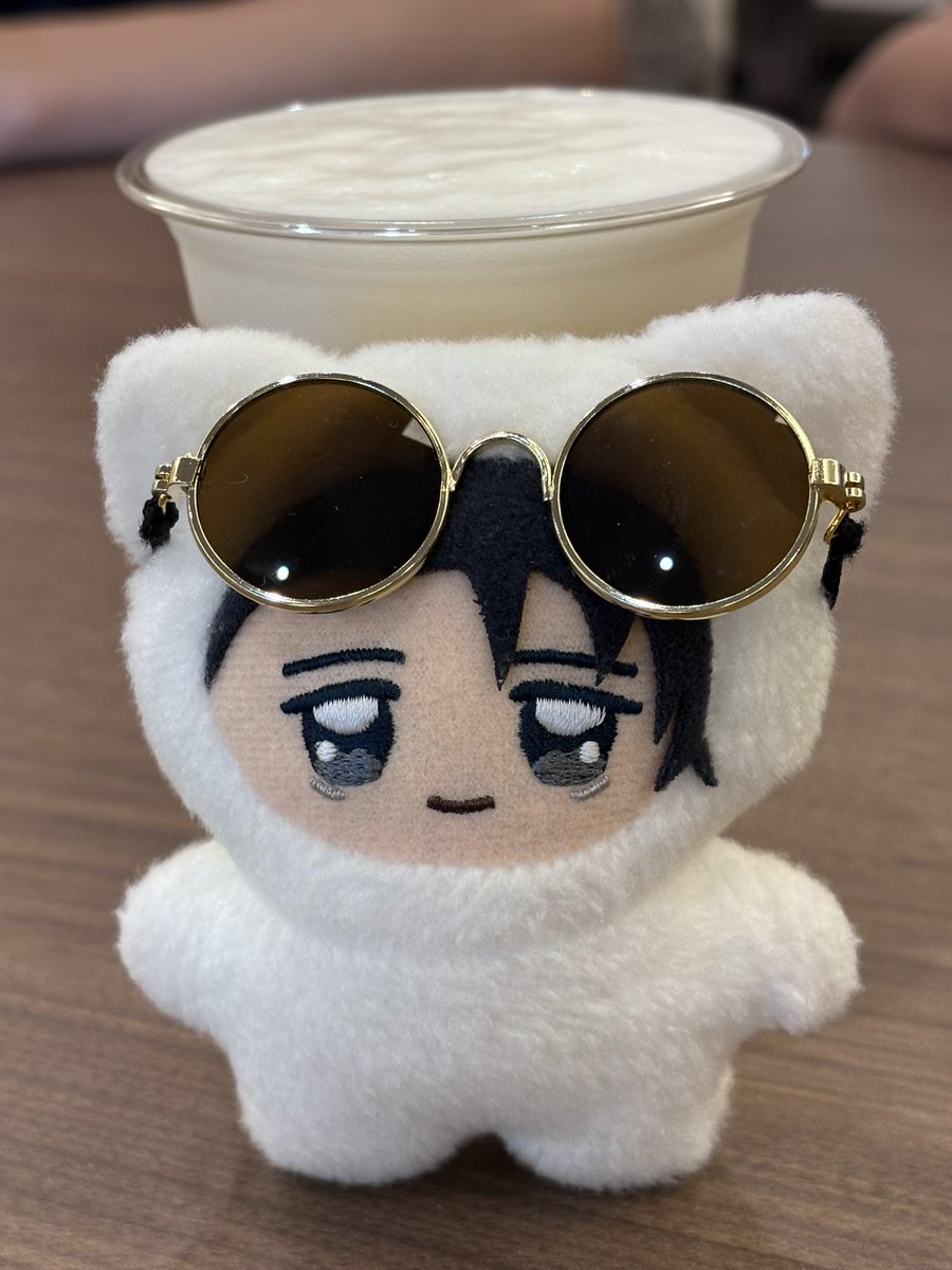 R_fc3s's tweet photo. すみません、後ろに隠しているものを渡していただけますか…ありがとうね🍻💦 https://t.co/28cio8ohm5