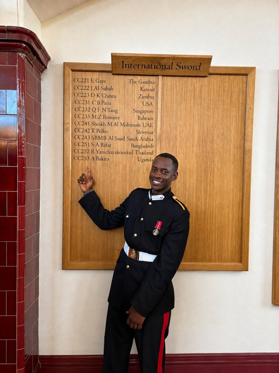 CalvinMutsinzi's tweet photo. Afande Andrew Bakira ( @bakira256 ) After emerging as the Best Student at Kaweweta Basic Training School, Intake 17, in 2025, he went on to attend the Cadet Course at the prestigious Royal Military Academy Sandhurst in the United Kingdom.

He has now become the first Officer Cadet from East Africa to win the International Sword Award.