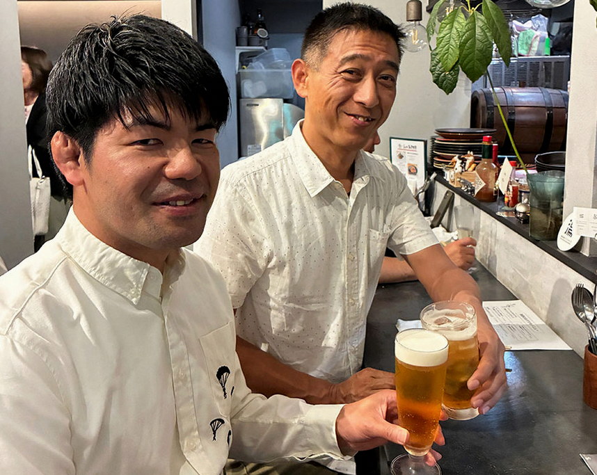 Sarak8_11's tweet photo. 寝違えて肩甲骨固定せんとばり痛い🎶 https://t.co/6sBryFkRNp