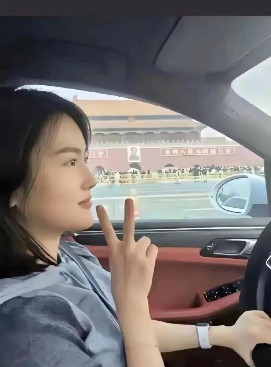 JimcaDaahir's tweet photo. Finally passed my driving test today! Nothing beats the feeling of driving out on the road with my own license—all those early practice mornings paid off. https://t.co/5Mv5eC1g4n