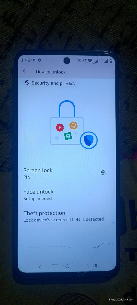 gksthakur_'s tweet photo. @motorolaindia 
Hey, "fingerprint lock feature"‼️ is not available in my device, could you please help me with this, why this happened? https://t.co/6EUxsJJWSq