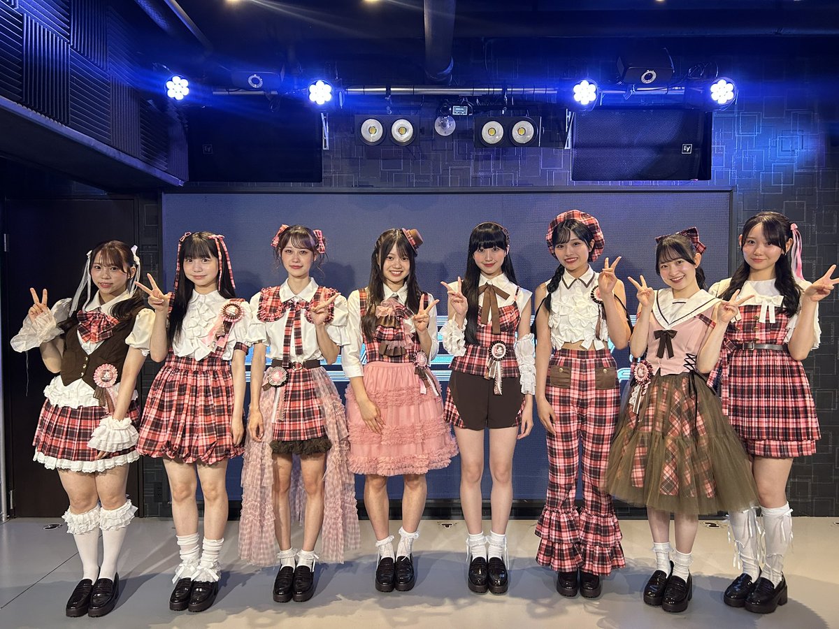 maho_mochida's tweet photo. えもすぎぃー！！！🤩
&amp;chocolamie、誕生日おめでとう！🎊

1年でみんなもーっと可愛くなりました🍫
これからもショコラミの進化は止まらない！！

#ショコラミ #chocolamie #テレ玉 

←1年前　　　　　今日→ https://t.co/WcIPsiCLDG