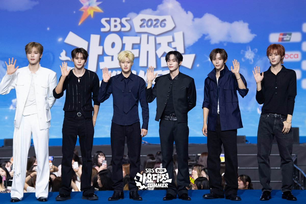 SBSNOW's tweet photo. 가요대전 라인업 레전드고 완전 라~을라🎶

💗Hearts2Hearts
💗NCT WISH
💗RIIZE
💗Red Velvet

SBS <2026 SBS 가요대전 SUMMER>
☞ 8월 17일 [월] 오후 4시

#SBS #2026SBS가요대전SUMMER #SBS가요대전 https://t.co/TK0msxx55u