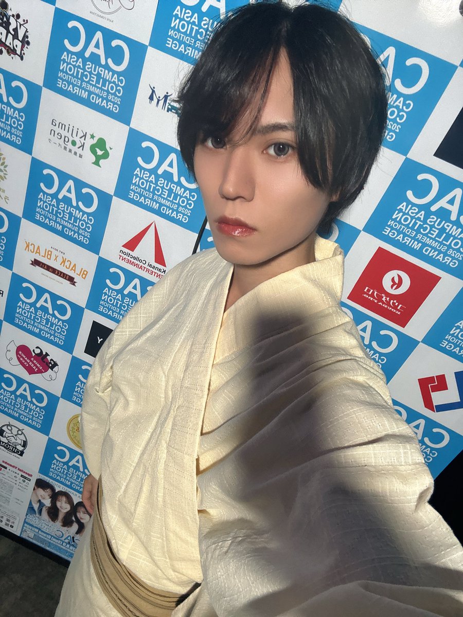 _ibuki_0710's tweet photo. ファッションショーにて素敵な浴衣を着させていただきました👘✨

今回着用させていただいたのは「miim」様
素敵な衣装をありがとうございました🙇

#福岡 #モデル #ファッションショー 
#ランウェイ #浴衣 #miim https://t.co/hbJ7JNEvnz