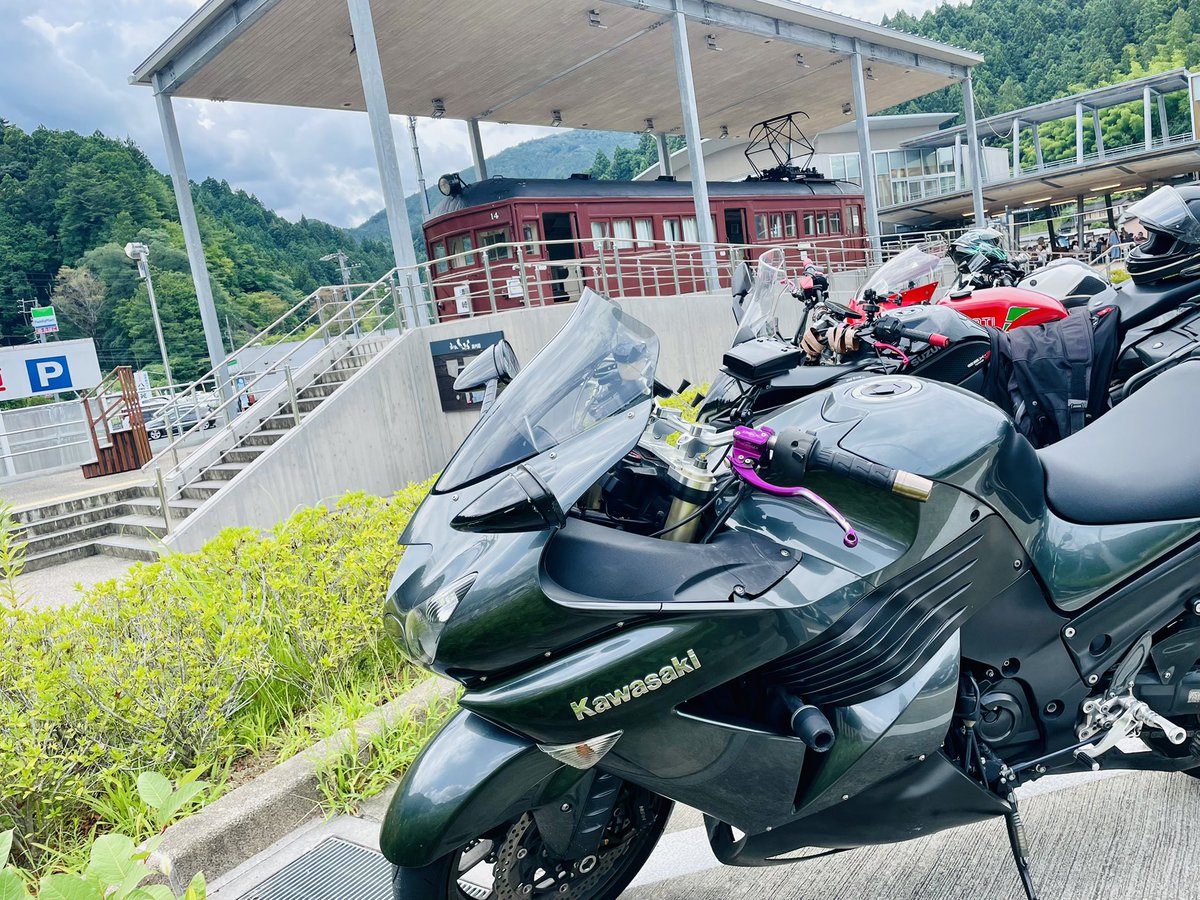 bocchirider's tweet photo. 久しぶりに乗った！

雨に降られないで無事帰宅

3気筒の660が恋しい… https://t.co/LT5K00g4Ma