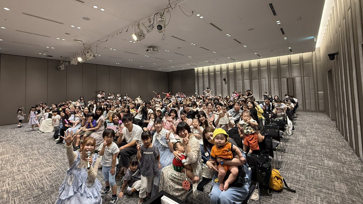 shoko55mmts's tweet photo. 初めてのママ会！
たくさん赤ちゃん、子供たち、ママパパ、プレママプレパパに会えて楽しかった嬉しかったです！
子供たち連れてくるの大変だったよね、
ありがとう😭夏の思い出の1ページになったら嬉しいなあ！
またいつか第二回やりたいな！
次はもっと童謡歌いたいな https://t.co/9J8oXgQoIQ
