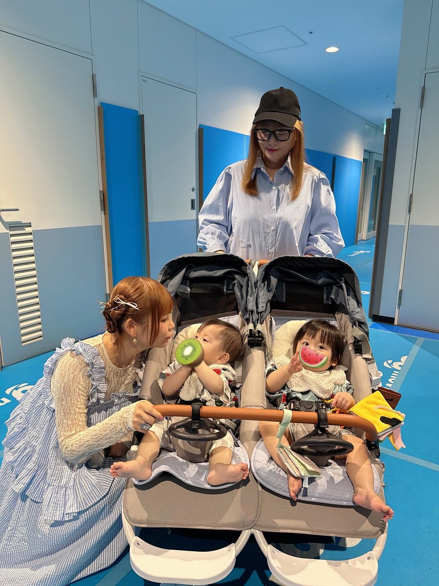 shoko55mmts's tweet photo. 双子もあそびにきたよ https://t.co/I1Q2sN1TuT