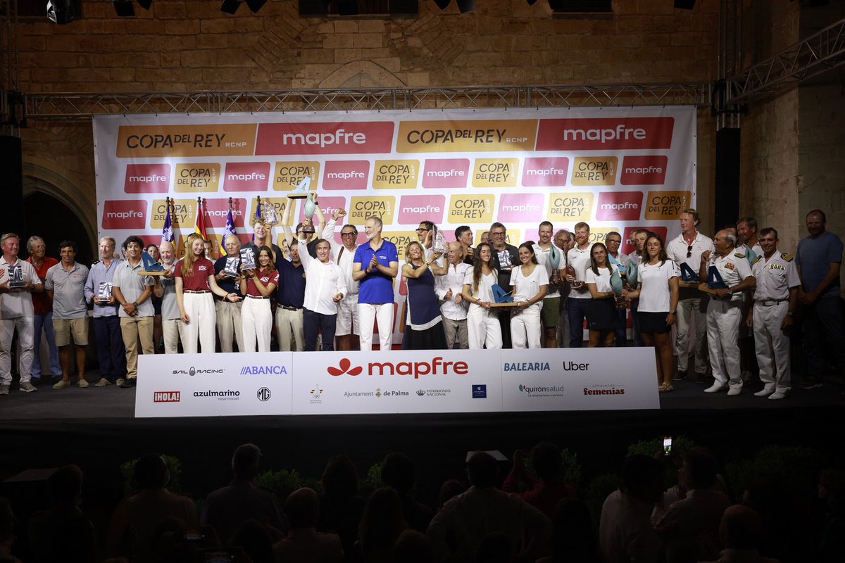 ParlamentIB's tweet photo. El presidente del Parlament, @glesenne, asistió ayer a la entrega de los premios a los campeones de la 44ª Copa del Rey de Vela

© Fotografías: Casa de S.M. el Rey https://t.co/1w4y9Kbu02