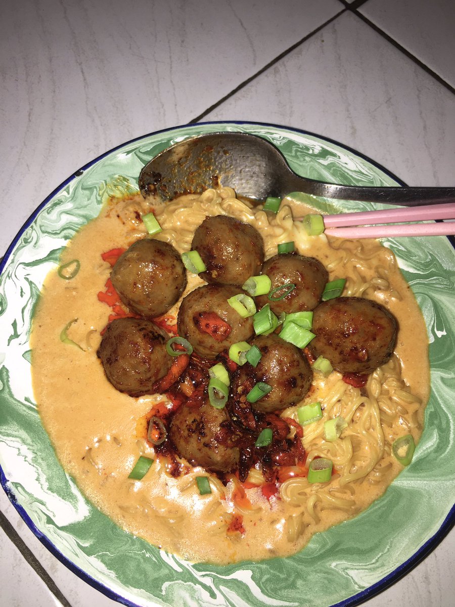 Astroboyy_'s tweet photo. Suka creamy sih cuman kalo yg kek kebanyakan tuh jadi eneg sendiri kalo dimakan🥲 https://t.co/ZBdr4hkdYs