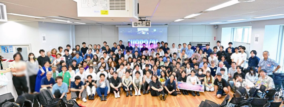 uniminyo's tweet photo. 千葉工大「web3/AI概論」今年も最終回を迎えました！
4年目の今年のテーマは「AIエージェント」

受講生全員にClaude Codeをお配りし、「AIを使う」から「AIと一緒につくる」へ。一人ひとりが自分のプロダクトを形にしていく、新しい挑戦がたくさん詰まった半年間でした。

最終日のデモデイには大手企業の採用担当のみなさまも来場いただきました。
受講生のプレゼン/展示にも一層熱が入り、大変盛り上がりました。
ここで生まれたものが、そのままキャリアにつながっていく…そんな新たなチャレンジができたこともとても良かったです。

学びの場を、毎年かたちを変えながら進化させています。
来年はどんな概論になるんだろうと、私自身が一番わくわくしています！

バディの @uniokayu さんと共に、これからも挑戦を続けます。

受講生のみなさま、支えてくださった関係者・運営チームのみなさま、本当にありがとうございました！
来年もどうぞよろしくお願いします🙌
#web3ai概論