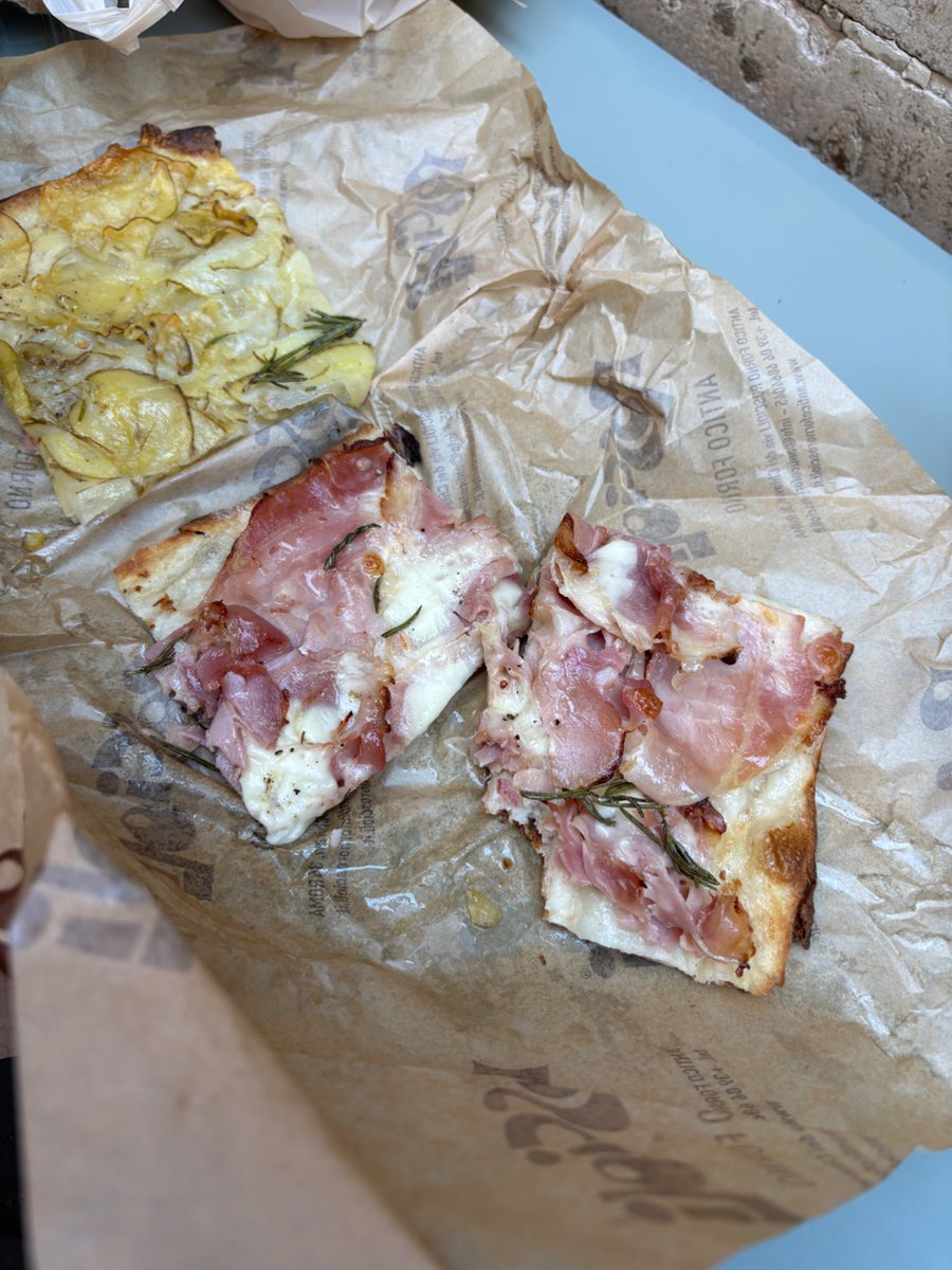 NotCalvinPerez's tweet photo. Pizza for breakfast or Gelato for breakfast? https://t.co/bjfBfwMFpC