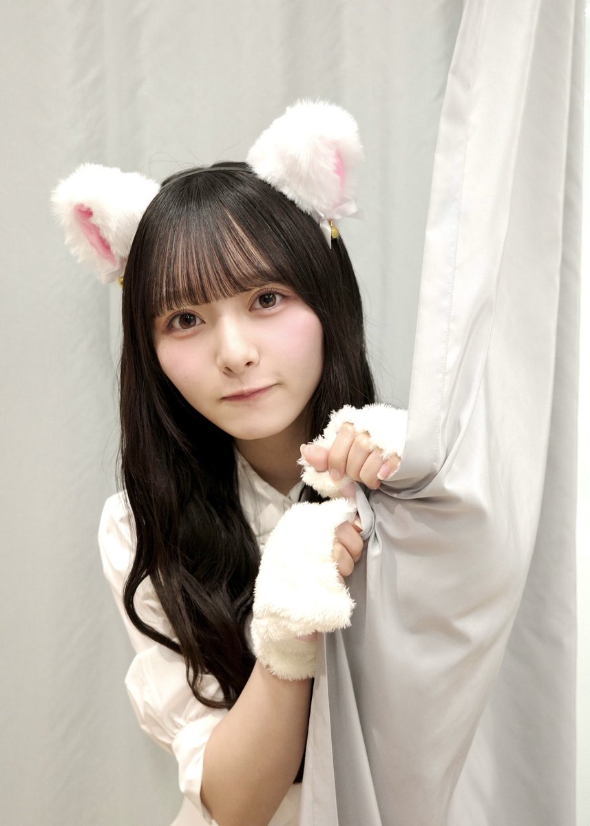 hinatazaka46's tweet photo. 【ブログ更新☀️ 片山紗希】 せかいねこのひ https://t.co/LwAhNu7qEt #日向坂46 #片山紗希 https://t.co/2aI7rPlKKG