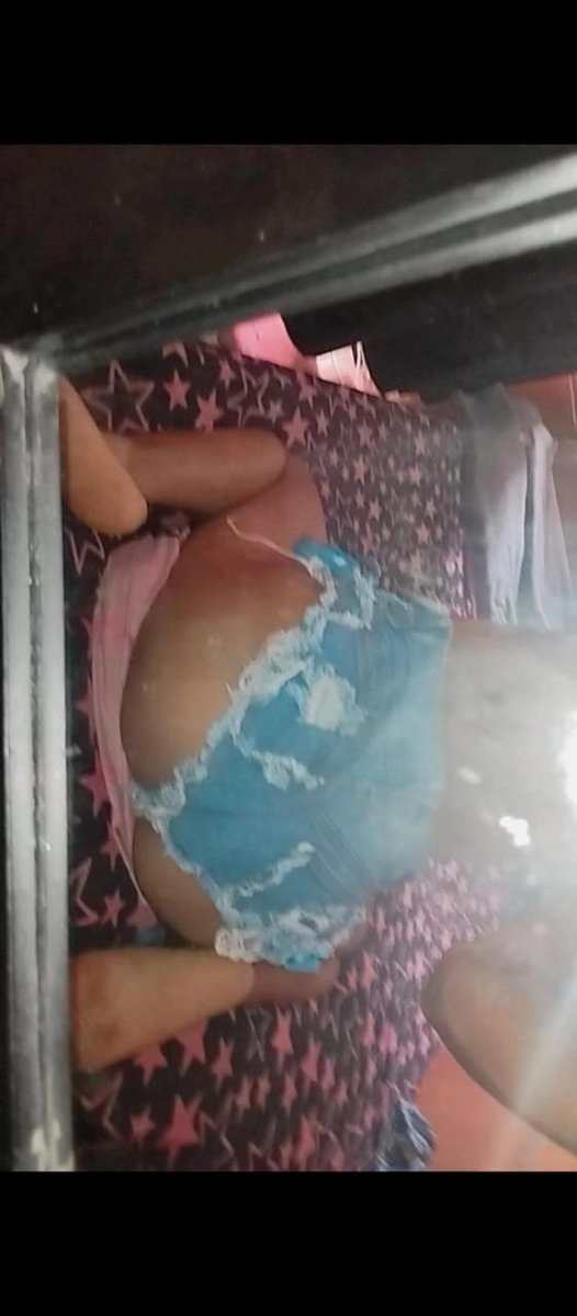 Fel_ipe162's tweet photo. Oye papi cómo me queda el short que me compré lo quieres hacer conmigo se va a dar cuenta es nuestro secreto de papi e hijo https://t.co/BhjU95V1Aa