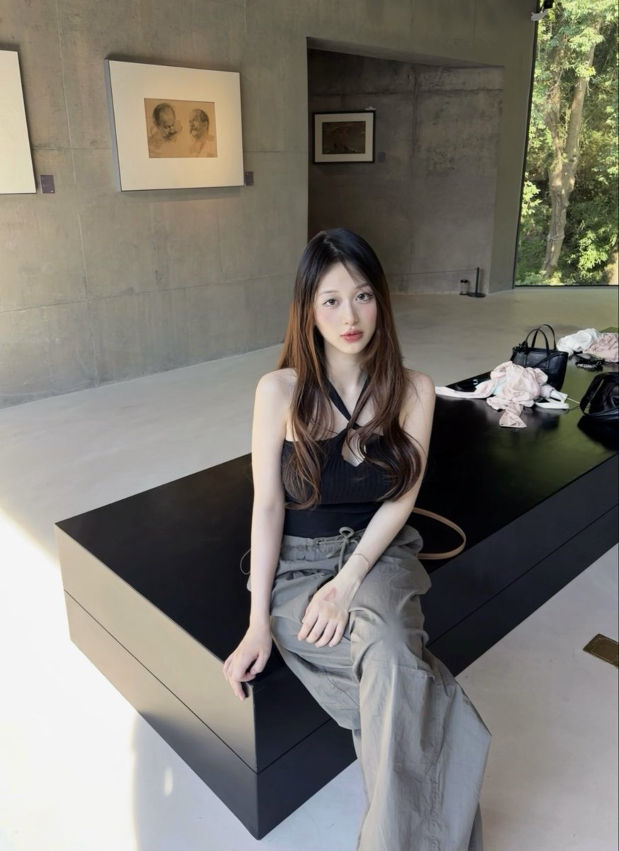 Khole0546's tweet photo. OWN the moment https://t.co/JyA8z6sMQJ