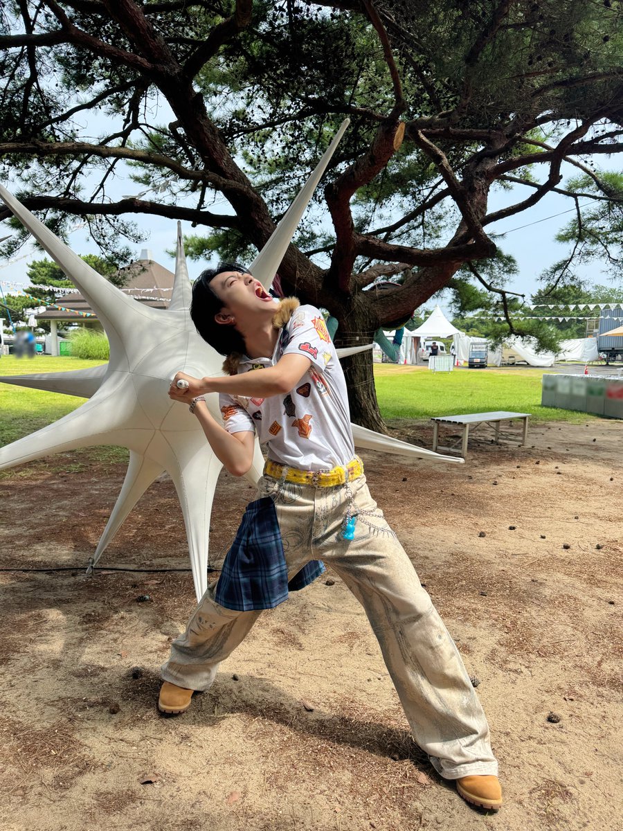 official_DXTEEN's tweet photo. [🐵]

#平本健 #KEN
#HIRAMOTOKEN
💙https://t.co/oLHUwOzvIj

LuckyFes'26ありがとうございました！
めちゃめちゃ楽しかったです！
少しでも、DXTEENのこと気になってくれたら嬉しいです！
この夏まだまだ楽しみましょー！

･･━━･･━━･･━━･･━━･･
#DXTEEN 7TH SINGLE "Wanna" ON SALE!🕶️
🎥https://t.co/epyfs8MyxG
🎧https://t.co/jfvf7TBbg6

@luckyfm_fes #LuckyFes
#DXTN #DXTEEN_Wanna