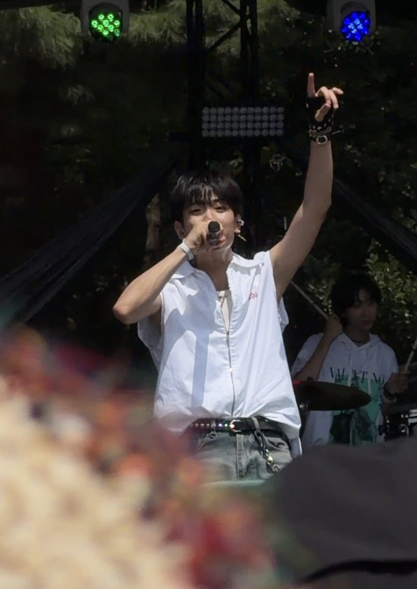 hfu_9lu's tweet photo. 後ろの方からスナイパー画角で観てました
楽しかった〜🎶

 #LuckyFes #HiFiUnicorn https://t.co/BXn0oENQsT