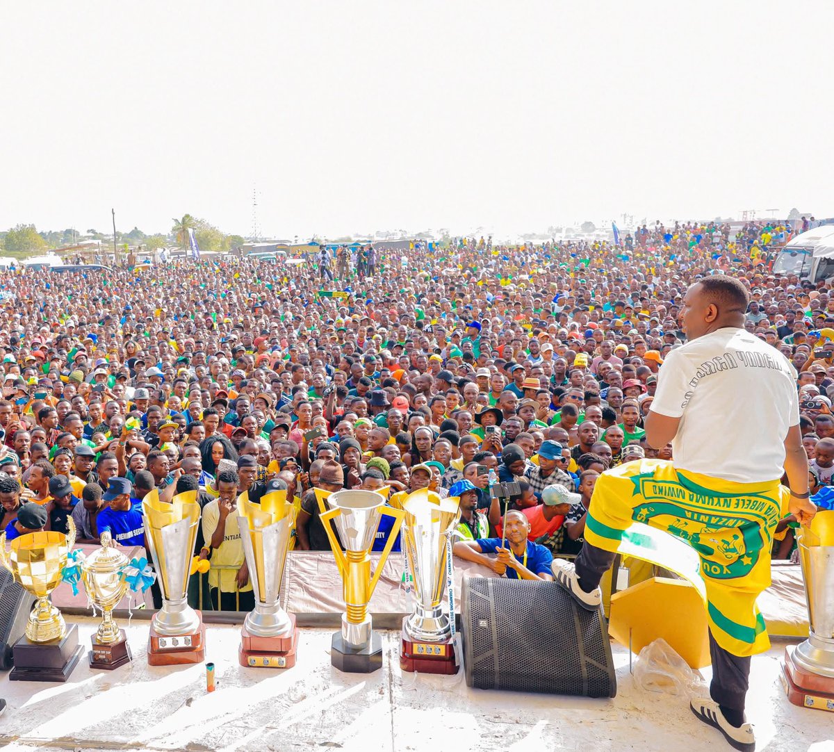 MickyJnr__'s tweet photo. 🎉 HAPPY YANGA DAY! 🇹🇿

A club built on history, trophies and unforgettable moments.

🏆 32× Premier League
🏆 3× Nyerere Cup
🏆 4× FAT Cup
🏆 7× Tusker Cup
🏆 8× Community Shield
🏆 3× Mapinduzi Cup
🏆 5× CECAFA Club Championship
🏆 1× Toyota Cup
🥈 CAF Confederation Cup

And who could forget the historic 5-1 victory over Simba in 2023 which is one of the biggest scorelines ever recorded in the Kariakoo Derby. 🔥

To all the true Yanga fans, enjoy your special day.

#YangaDay2026 • #AfricanFootball