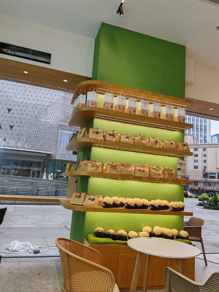 ArbabHaru's tweet photo. [Just restocked our cold brew coffee and plant-based snacks for your morning/afternoon pick-me-up! Grab yours today at the corner store]， https://t.co/5K1aJS6k4k