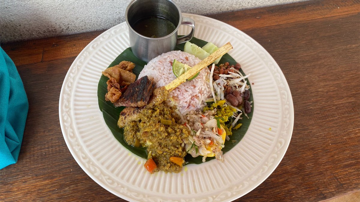 Do_Nasaurus's tweet photo. Bali dari selatan🍛😋 https://t.co/C48fPSGOSk
